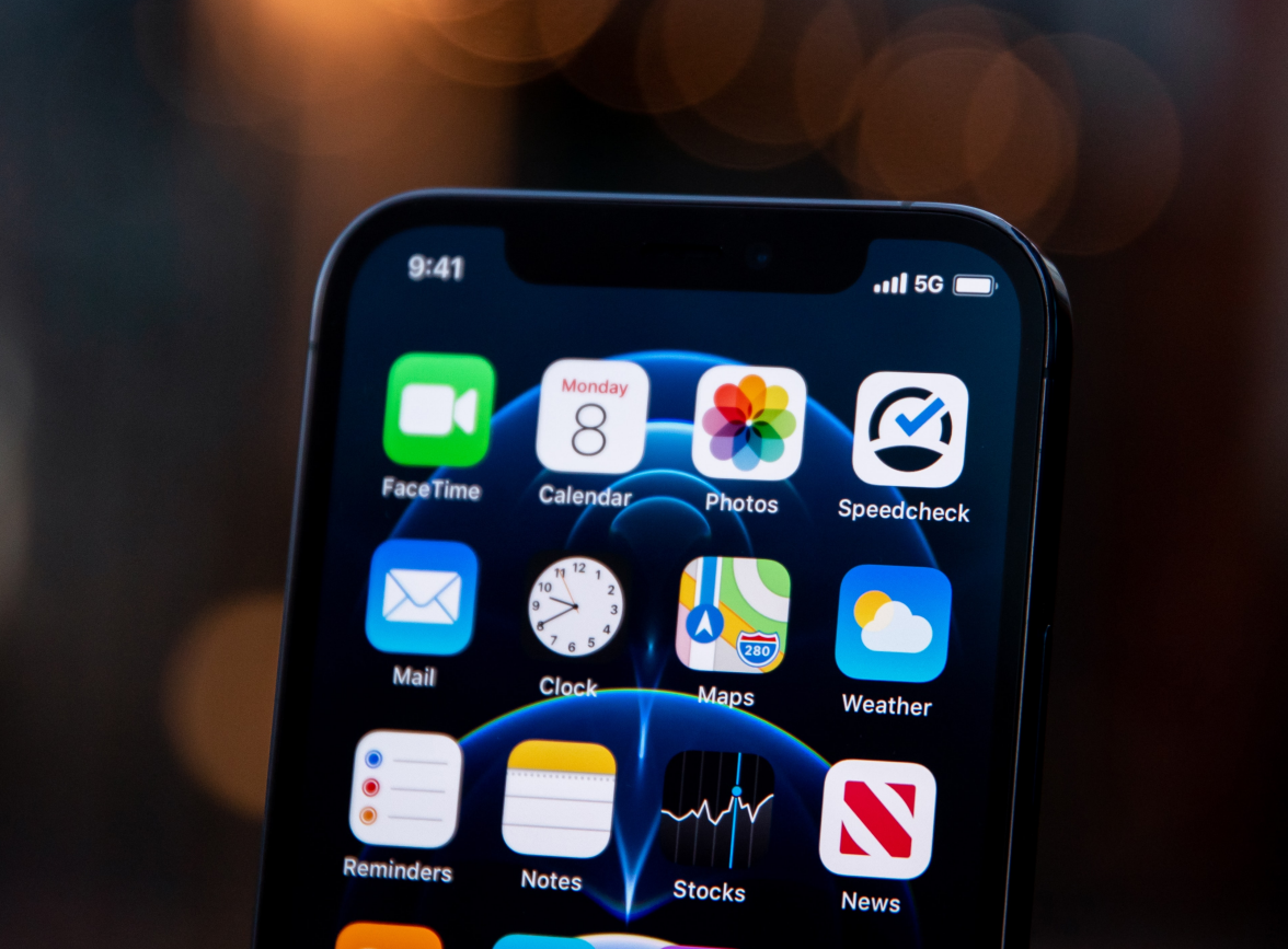 赤坎苹果手机维修分享为什么 iPhone 12 在冬季会自动关机 